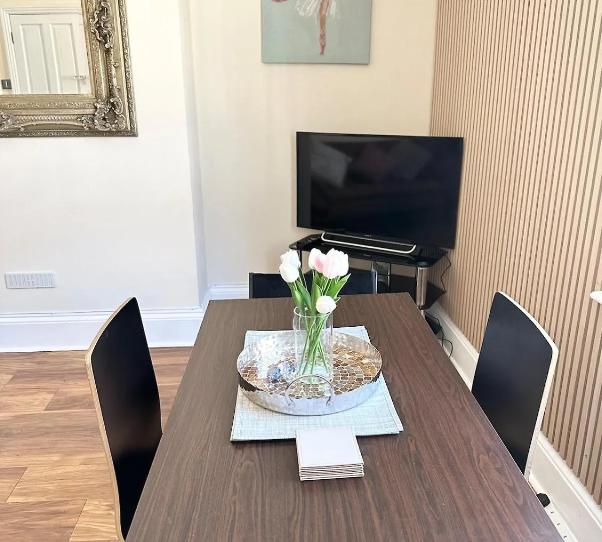 The Bournemouth Hideaway - Beautiful Central Flat - 10 Mins Walk To Beach - Brought To You By Coastline Retreats Apartment